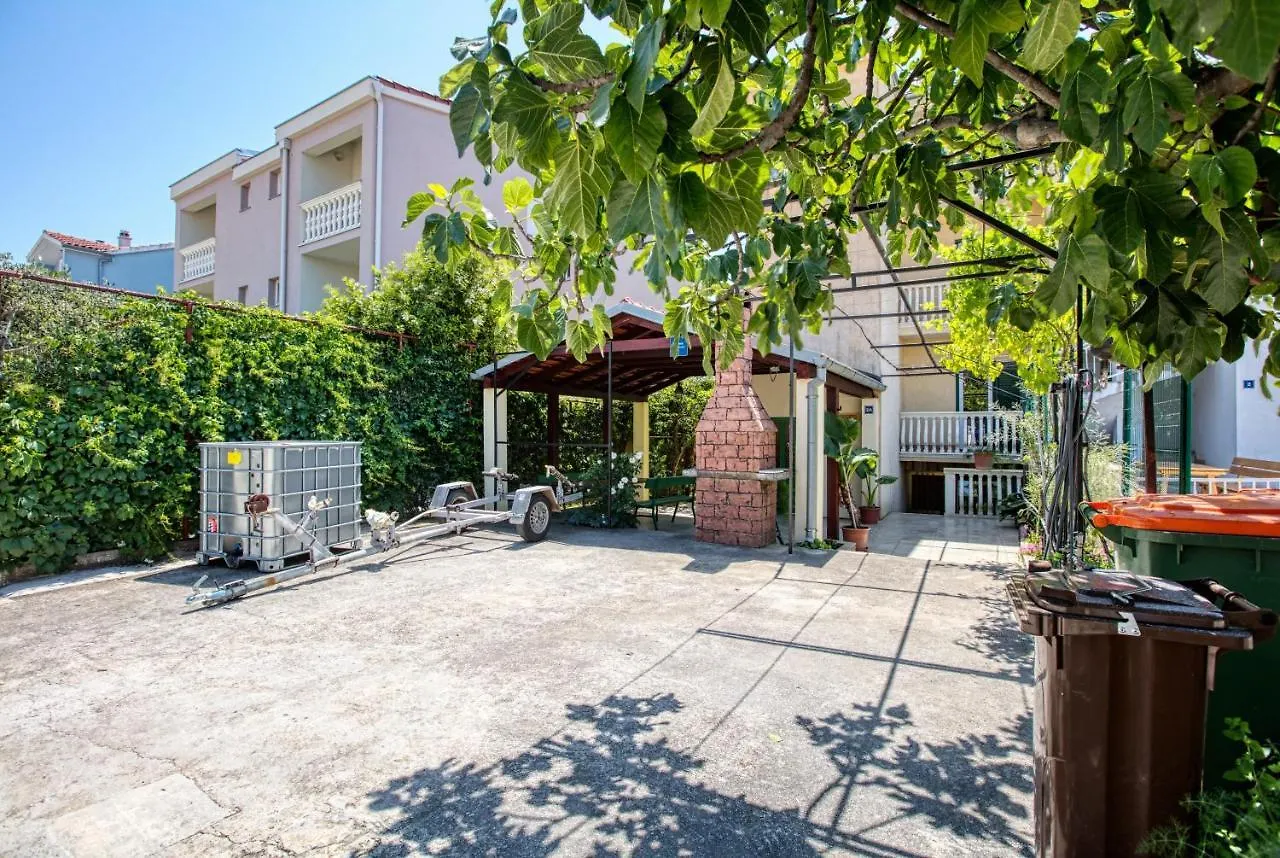 Apartments With A Parking Space Biograd Na Moru, Biograd - 18665 0*,